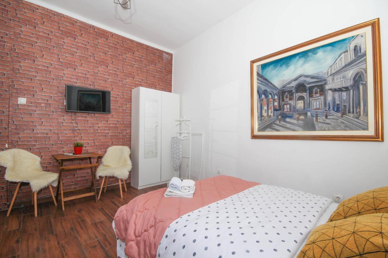 Fab 'N' Chic Apartments Split Bagian luar foto
