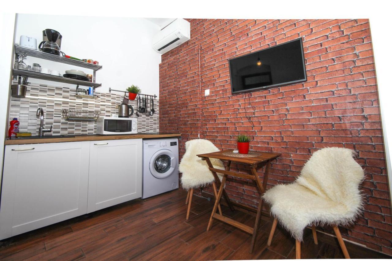 Fab 'N' Chic Apartments Split Bagian luar foto