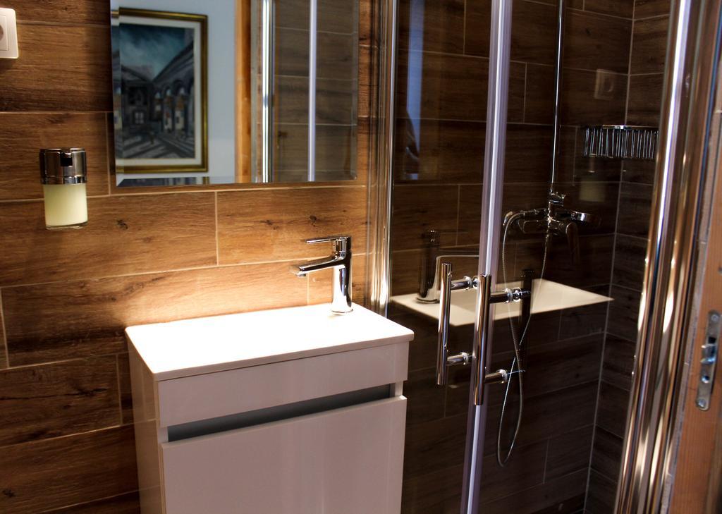 Fab 'N' Chic Apartments Split Bagian luar foto