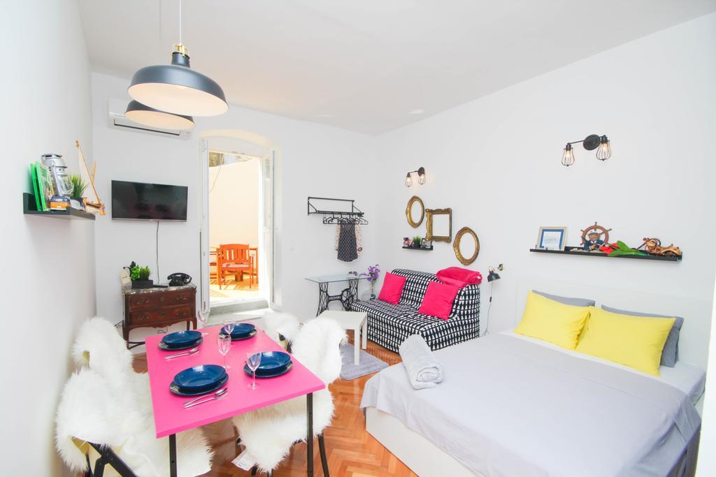 Fab 'N' Chic Apartments Split Bagian luar foto